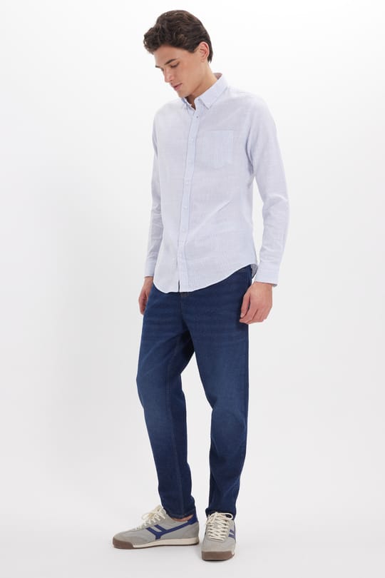 Erkek Slim Fit Dar Kesim %100 Pamuk Düğmeli Yaka Çizgili Uzun Kollu Cepli Keten Efektli Mavi Gömlek