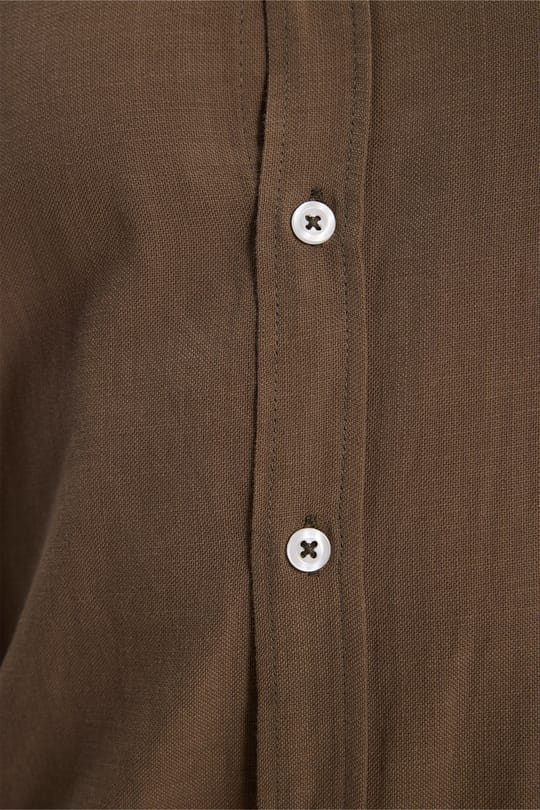Erkek Slim Fit Dar Kesim %100 Pamuk Düğmeli Yaka Flam Keten Haki Gömlek