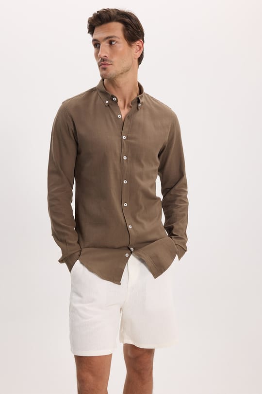 Erkek Slim Fit Dar Kesim %100 Pamuk Düğmeli Yaka Flam Keten Haki Gömlek