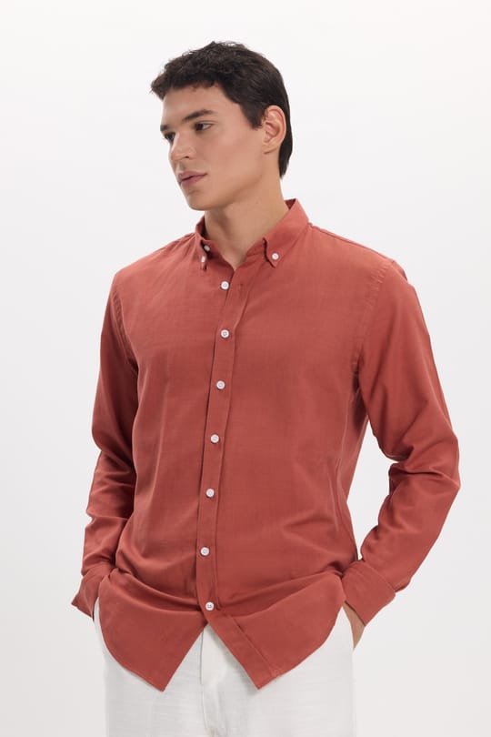 Erkek Slim Fit Dar Kesim %100 Pamuk Düğmeli Yaka Flam Keten Turuncu Gömlek