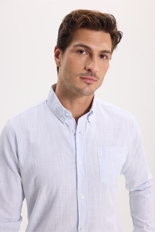 Erkek Slim Fit Dar Kesim Uzun Kollu %100 Pamuk Keten Efektli Düğmeli Yaka Rahat Mavi Gömlek