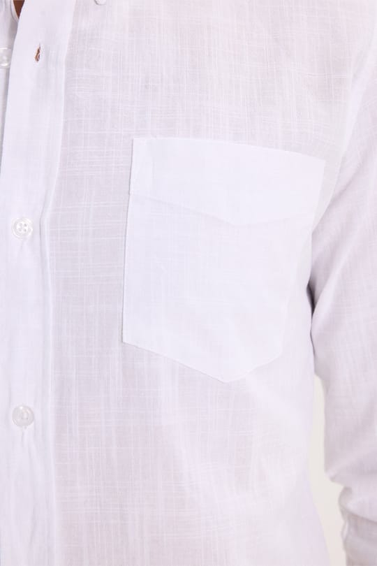 Erkek Slim Fit Dar Kesim Uzun Kollu %100 Pamuk Keten Efektli Düğmeli Yaka Rahat Beyaz Gömlek