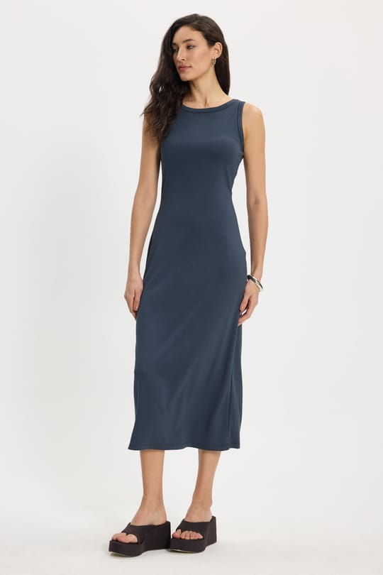 Kadın Slim Fit Dar Kesim Pamuklu Sıfır Kol Bisiklet Yaka İndigo Elbise