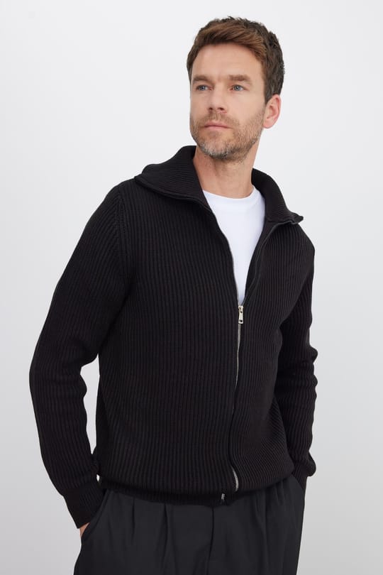 Erkek Slim Fit Dik Yaka Fermuarlı Siyah Düz Hırka