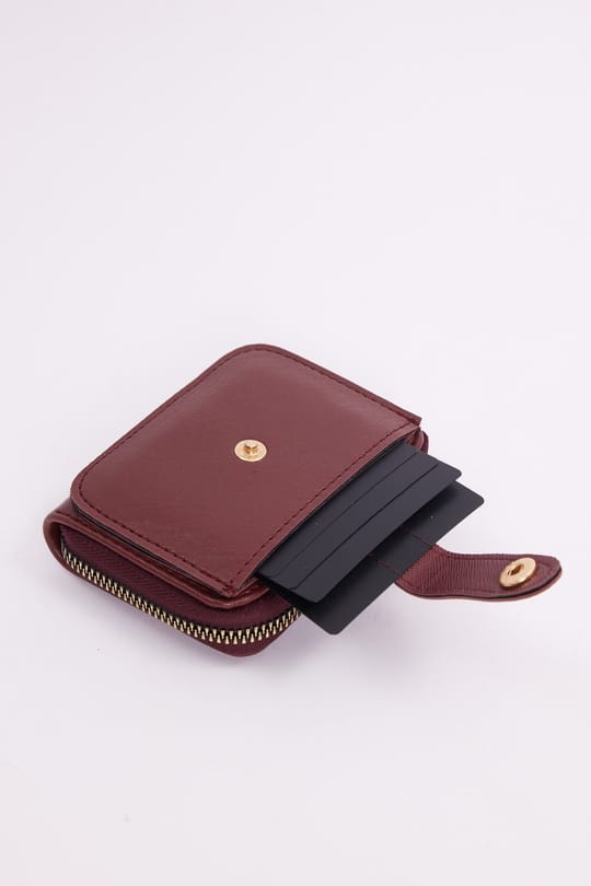 Kadın Kırışık Deri Dokulu Çok Bölmeli Bordo Fermuarlı Cüzdan Kartlık