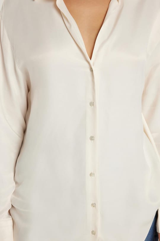 Kadın Slim Fit Dar Kesim Uzun Kollu Saten Ekru Gömlek