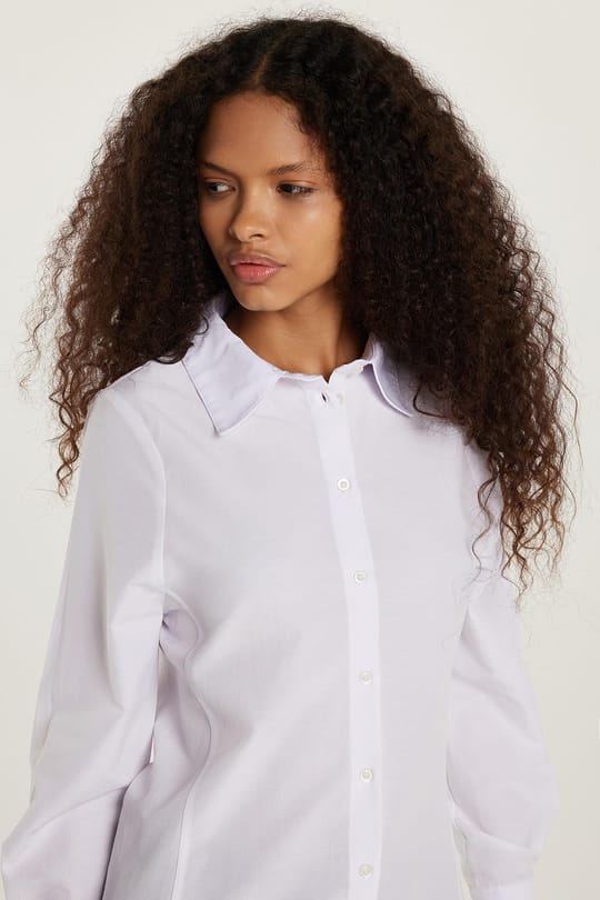 Kadın Slim Fit Dar Kesim Pamuklu Pensli Beyaz Gömlek