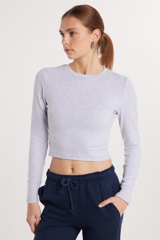 Kadın Slim Fit Dar Kesim Bisiklet Yaka Gri Bluz