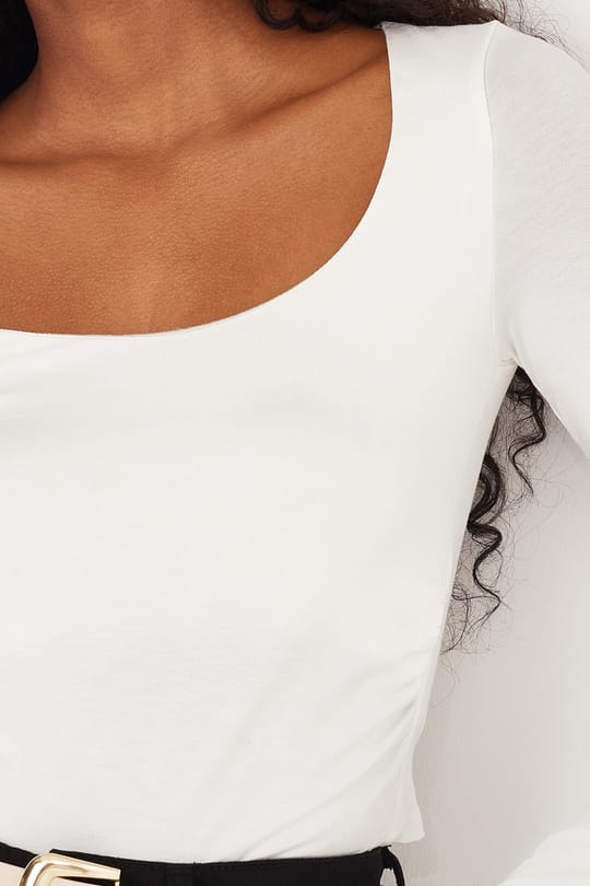 Kadın Slim Fit Dar Kesim Uzun Kollu U Yaka Ekru Bluz