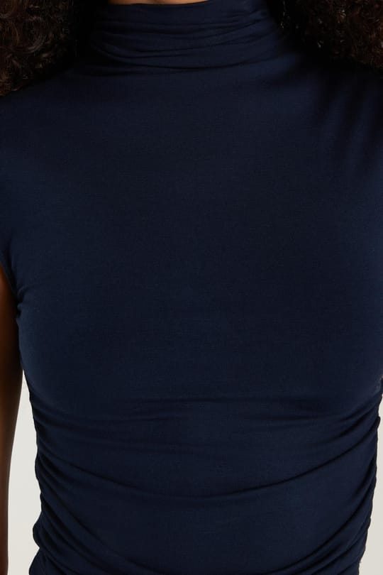 Kadın Regular Fit Sıfır Kol Lacivert Bluz