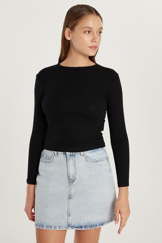 Kadın Modal Kumaş Slim Fit Dar Kesim Bisiklet Yaka Siyah Bluz