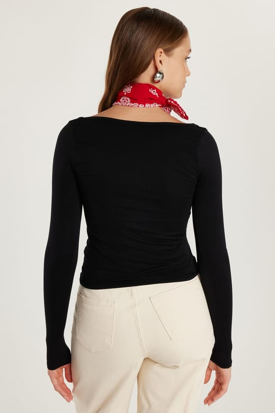 Kadın Slim Fit Dar Kesim Uzun Kollu Kare Yaka Siyah Bluz