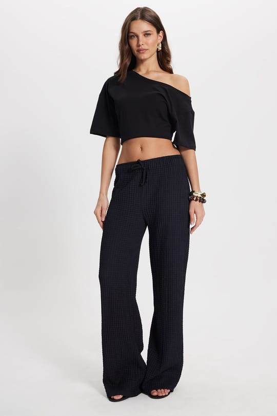Kadın Slim Fit Dar Kesim Beli Lastikli Büzgülü İspanyol Paça Siyah Pantolon