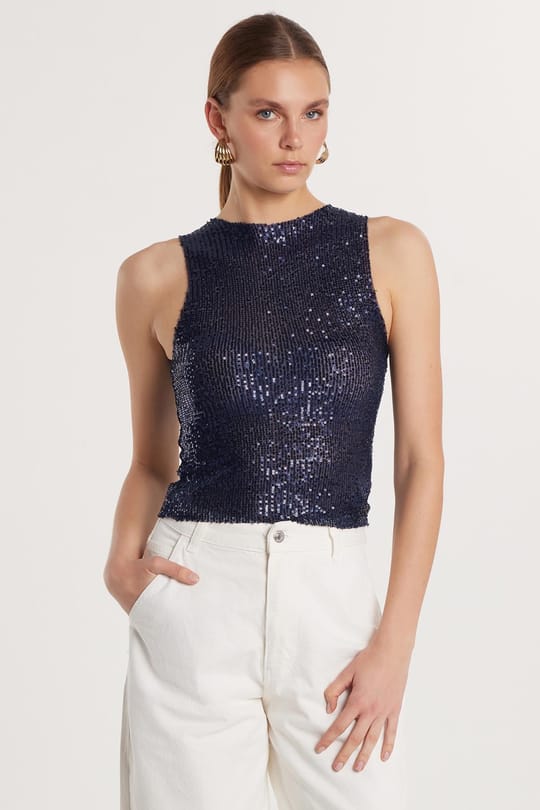Kadın Slim Fit Dar Kesim Sıfır Kol Payetli Halter Yaka Lacivert Bluz