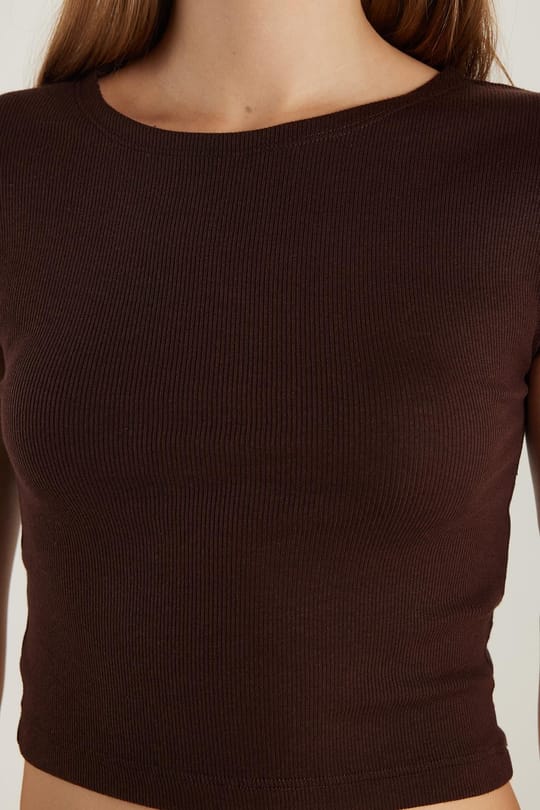 Kadın Modal Kumaş Slim Fit Dar Kesim Kısa Kollu Bisiklet Yaka Kahverengi Bluz