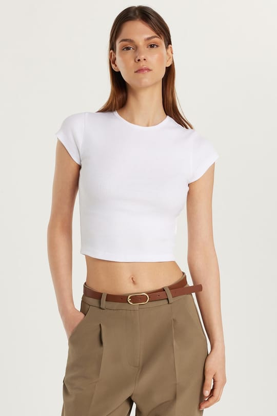 Kadın Modal Kumaş Slim Fit Dar Kesim Kısa Kollu Bisiklet Yaka Beyaz Tişört