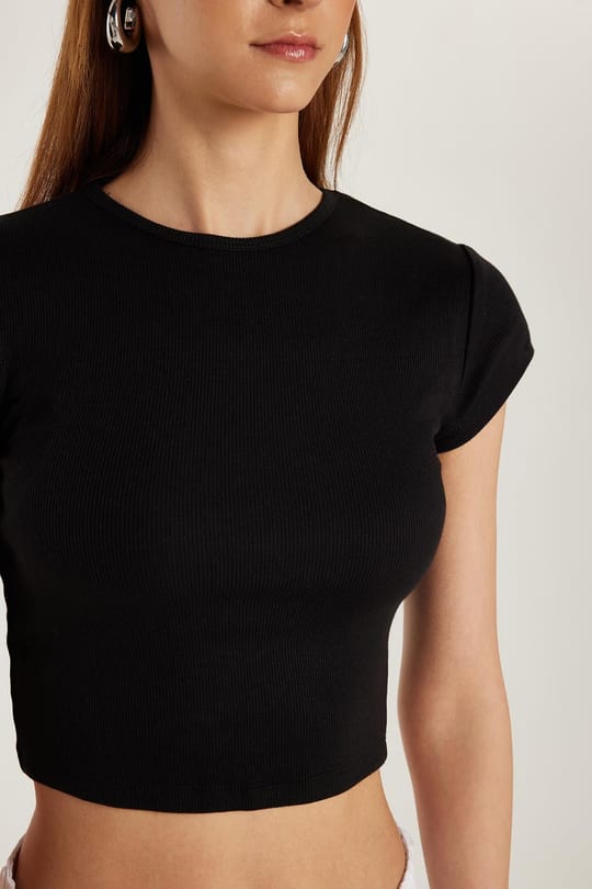 Kadın Modal Kumaş Slim Fit Dar Kesim Kısa Kollu Bisiklet Yaka Siyah Tişört