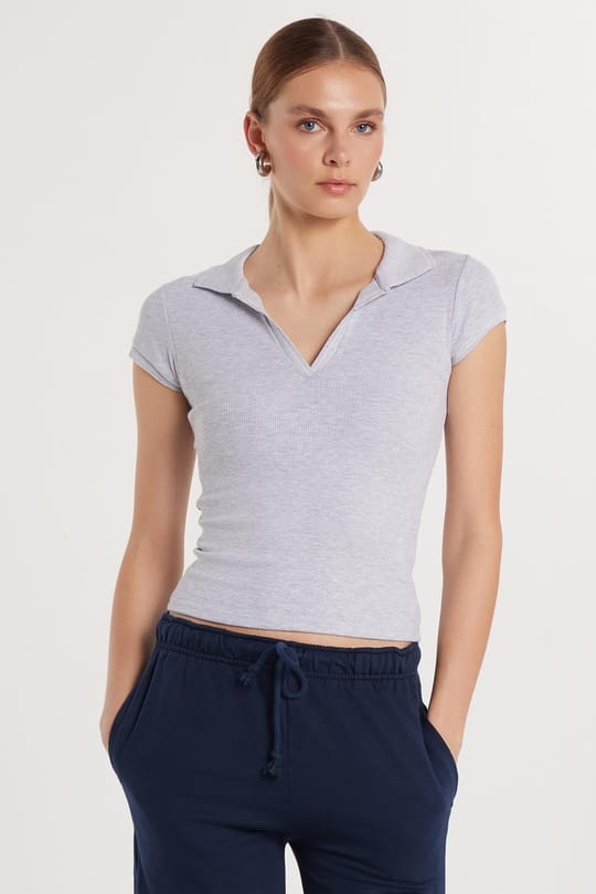 Kadın Modal Kumaş Slim Fit Dar Kesim Kısa Kollu V Yaka Gri Bluz