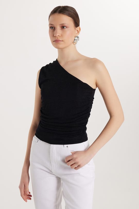 Kadın Slim Fit Dar Kesim Omzu Açık Düz Siyah Bluz