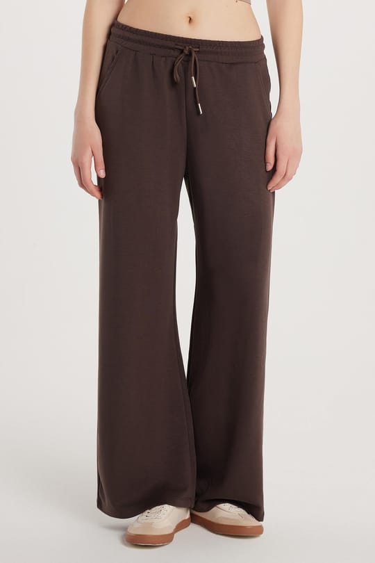 Kadın Slim Fit Normal Bel Çift Cep Beli Bağcıklı Kahverengi Eşofman Altı