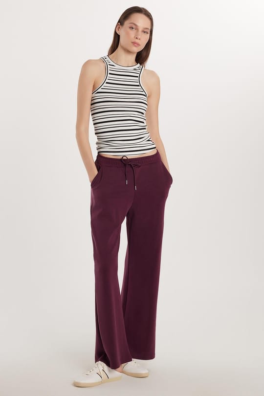 Kadın Modal Kumaş Regular Fit Normal Bel Çift Cep Beli Bağcıklı Bordo Eşofman Altı