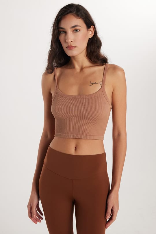 Kadın Slim Fit Kare Yaka Düz Basic Kahverengi Crop Atlet