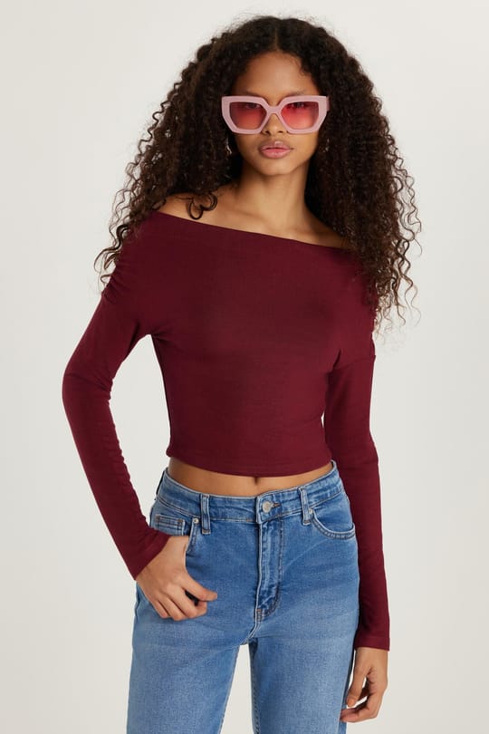 Kadın Slim Fit Dar Kesim Kayık Yaka Viskon Bordo Bluz