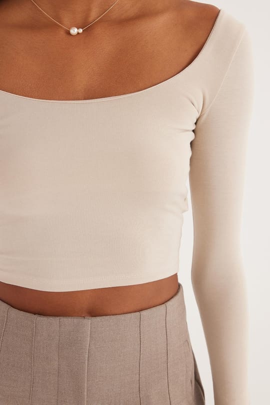 Kadın Slim Fit Dar Kesim Pamuklu Kayık Yaka Bej Bluz