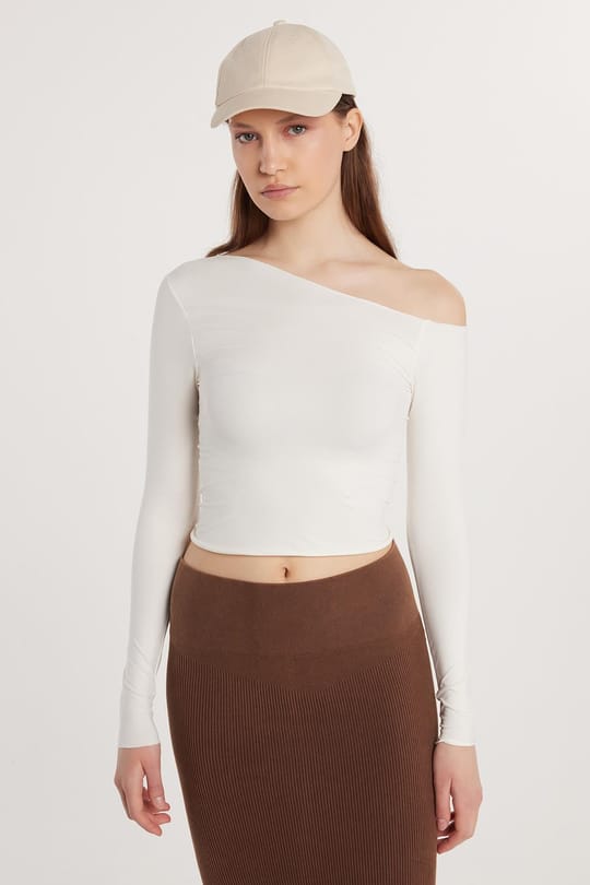 Kadın Slim Fit Dar Kesim Omuz Detaylı Ekru Bluz