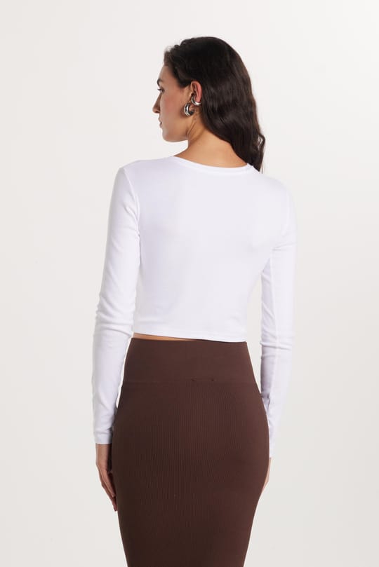 Kadın Slim Fit Dar Kesim Uzun Kollu Bisiklet Yaka Beyaz Bluz