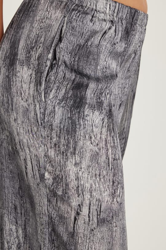 Kadın Slim Fit Lastikli Baskılı Geniş Paça Siyah Pantolon