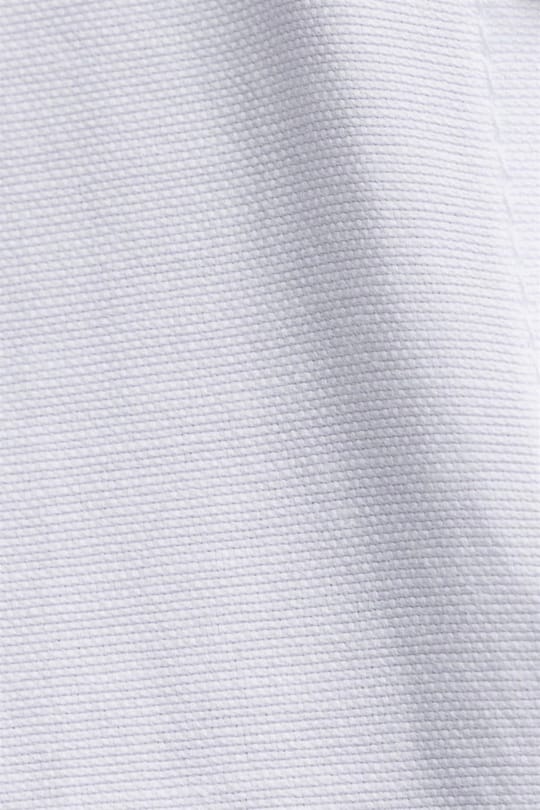 Erkek Regular Fit Klasik Kesim Oxford Doku Yaka Düğmeli Cepli Nakışlı Beyaz Gömlek