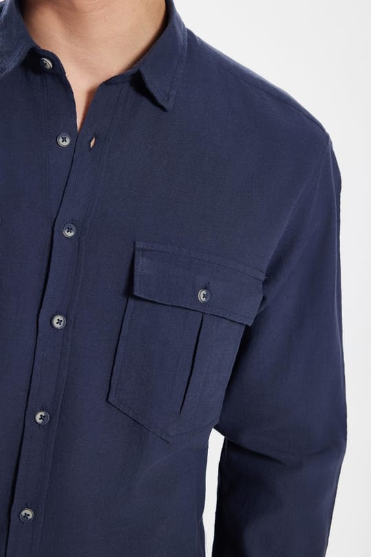 Erkek Regular Fit Klasik Kesim Oversize %100 Pamuk Keten Doku Çift Cep Lacivert Gömlek