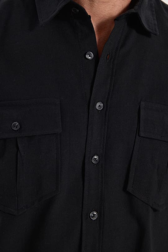 Erkek Regular Fit Klasik Kesim Oversize %100 Pamuk Keten Doku Çift Cep Siyah Gömlek