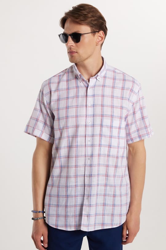 Erkek Regular Fit Klasik Kesim Oversize %100 Pamuk Keten Doku Tek Cepli Kareli Kısa Kollu Düğmeli Yaka Gömlek