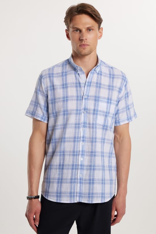 Erkek Regular Fit Klasik Kesim Oversize %100 Pamuk Keten Doku Tek Cepli Kareli Kısa Kollu Düğmeli Yaka Gömlek