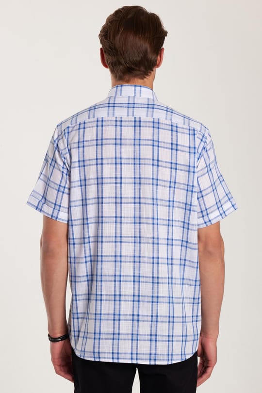 Erkek Regular Fit Klasik Kesim Oversize %100 Pamuk Keten Doku Tek Cepli Kareli Kısa Kollu Düğmeli Yaka Gömlek