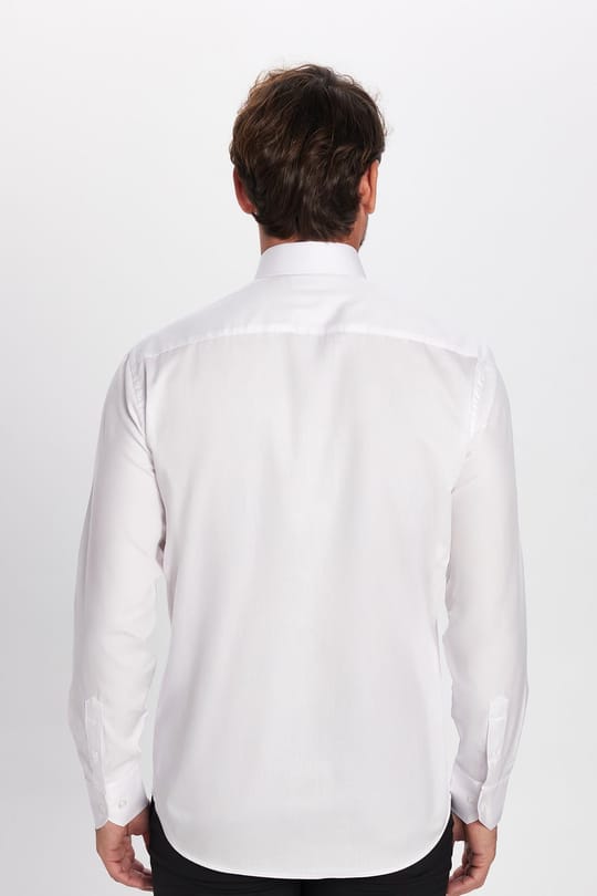Erkek Regular Fit Rahat Kesim Beyaz Non-Iron Pamuklu Ütü Gerektirmez Gömlek