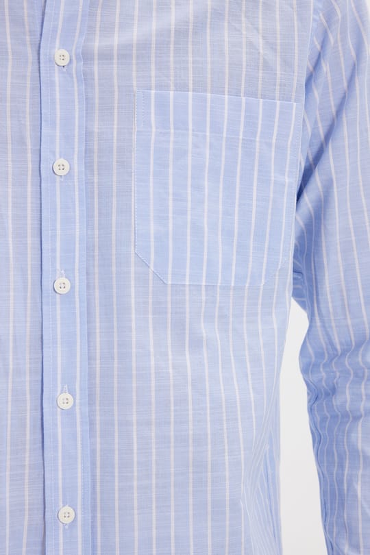 Erkek Regular Fit Klasik Kesim Oversize Uzun Kollu %100 Pamuk Keten Doku Tek Cepli Mavi Çizgili Gömlek