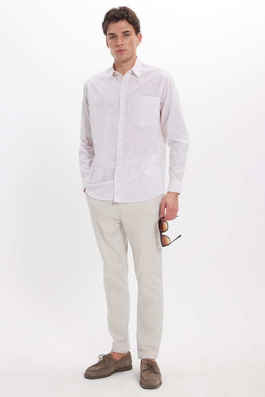 Erkek Regular Fit Klasik Kesim Oversize Uzun Kollu %100 Pamuk Keten Doku Tek Cepli Çizgili Bej Gömlek