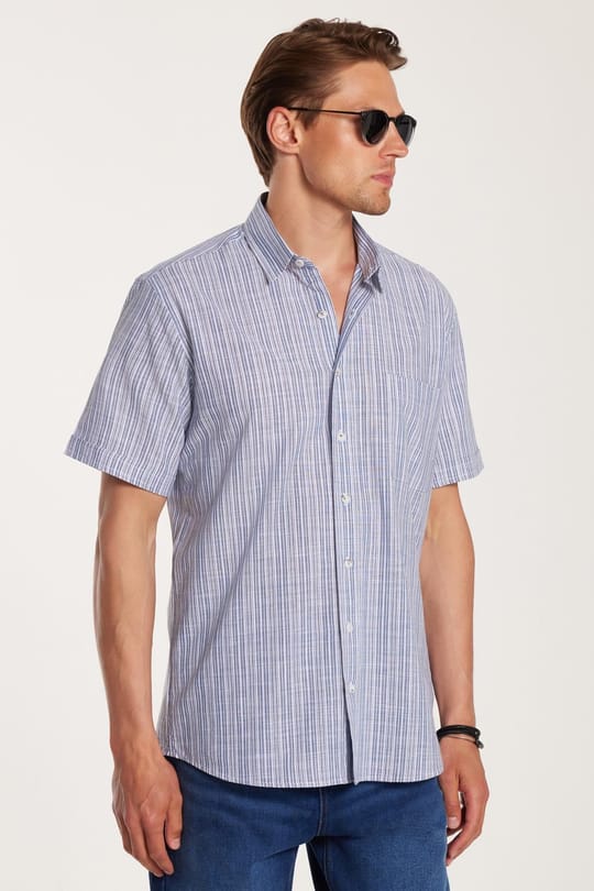 Erkek Regular Fit Klasik Kesim Oversize %100 Pamuk Kısa Kollu Keten Doku Tek Cepli Çizgili Lacivert Gömlek