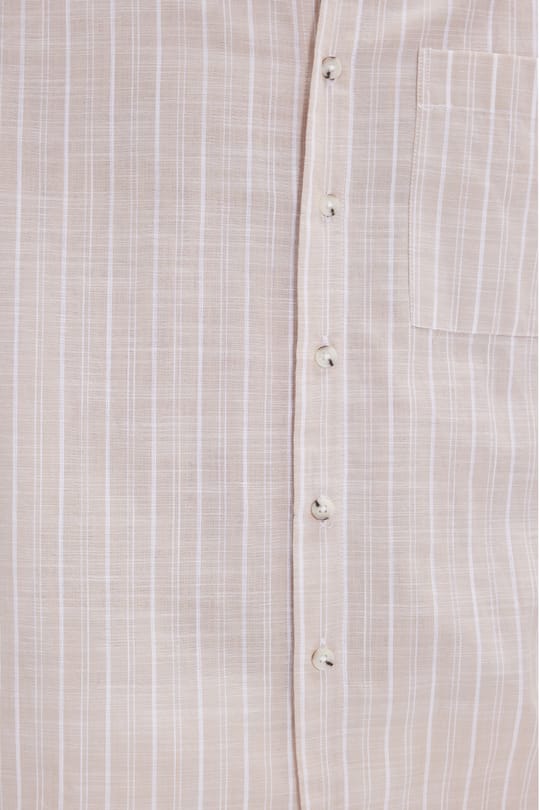 Erkek Regular Fit Klasik Kesim Oversize %100 Pamuk Keten Doku Tek Cepli Çizgili Kısa Kollu Bej Gömlek