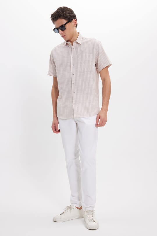 Erkek Regular Fit Klasik Kesim Oversize %100 Pamuk Keten Doku Tek Cepli Çizgili Kısa Kollu Bej Gömlek