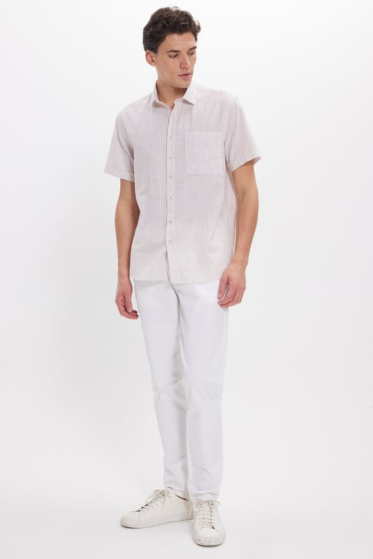 Erkek Regular Fit Klasik Kesim Oversize %100 Pamuk Keten Doku Tek Cepli Çizgili Kısa Kollu Bej Gömlek
