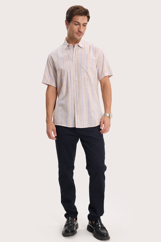 Erkek Regular Fit Klasik Kesim Oversize %100 Pamuk Keten Doku Tek Cepli Çizgili Kısa Kollu Bej Gömlek