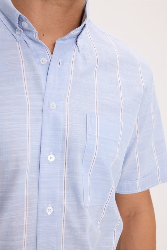 Erkek Regular Fit Klasik Kesim Oversize %100 Pamuk Keten Doku Tek Cepli Çizgili Kısa Kollu Mavi Gömlek