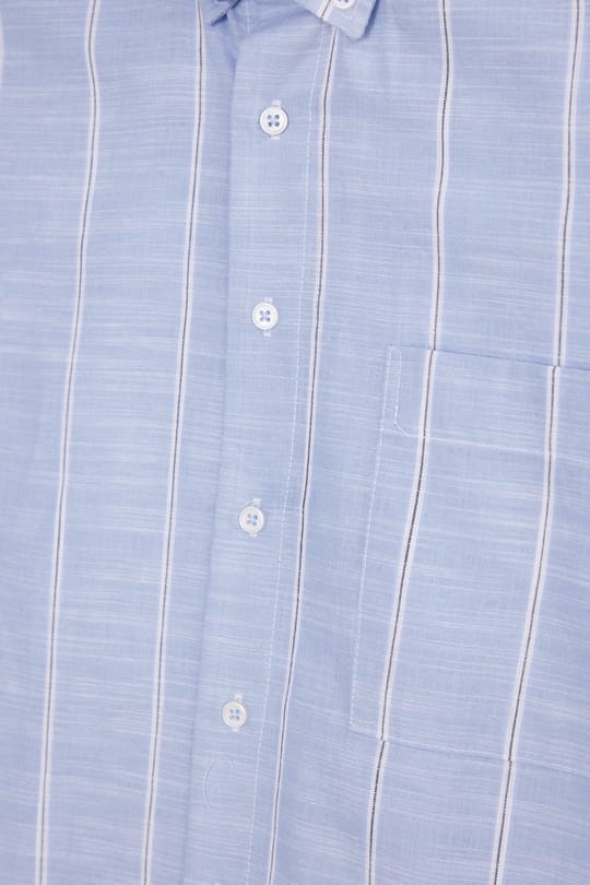 Erkek Regular Fit Klasik Kesim Oversize %100 Pamuk Keten Doku Tek Cepli Çizgili Kısa Kollu Mavi Gömlek