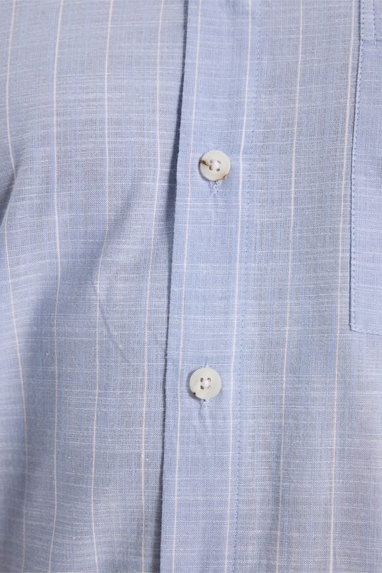Erkek Regular Fit Klasik Kesim Oversize %100 Pamuk Keten Doku Tek Cepli Çizgili Kısa Kollu Mavi Gömlek