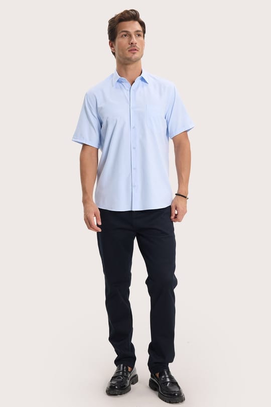 Erkek Regular Fit Klasik Kesim Pamuklu Kısa Kollu Armürlü Mavi Gömlek