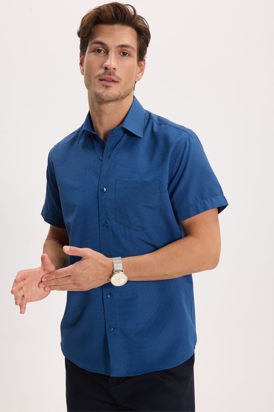 Erkek Regular Fit Klasik Kesim Pamuklu Kısa Kollu Armürlü Lacivert Gömlek